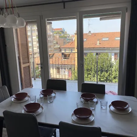 Attico - 3 Camere E 3 Bagni - Nolo District Проживание в семье Милан
